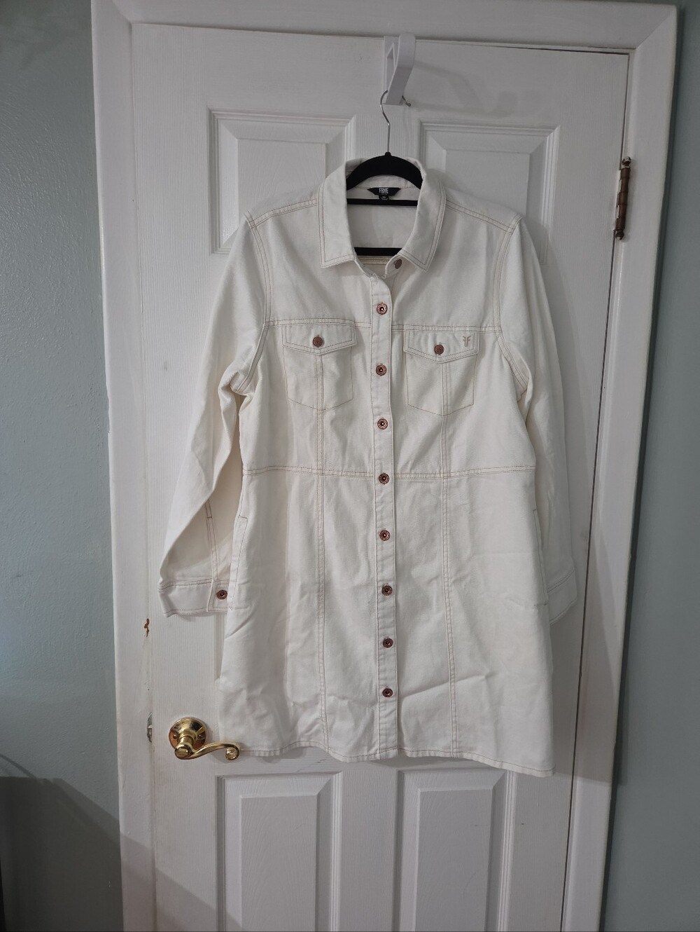 Frye Women's White Long-Sleeve Denim Shirt Shirt Dress Button-up.  XL. NWOT